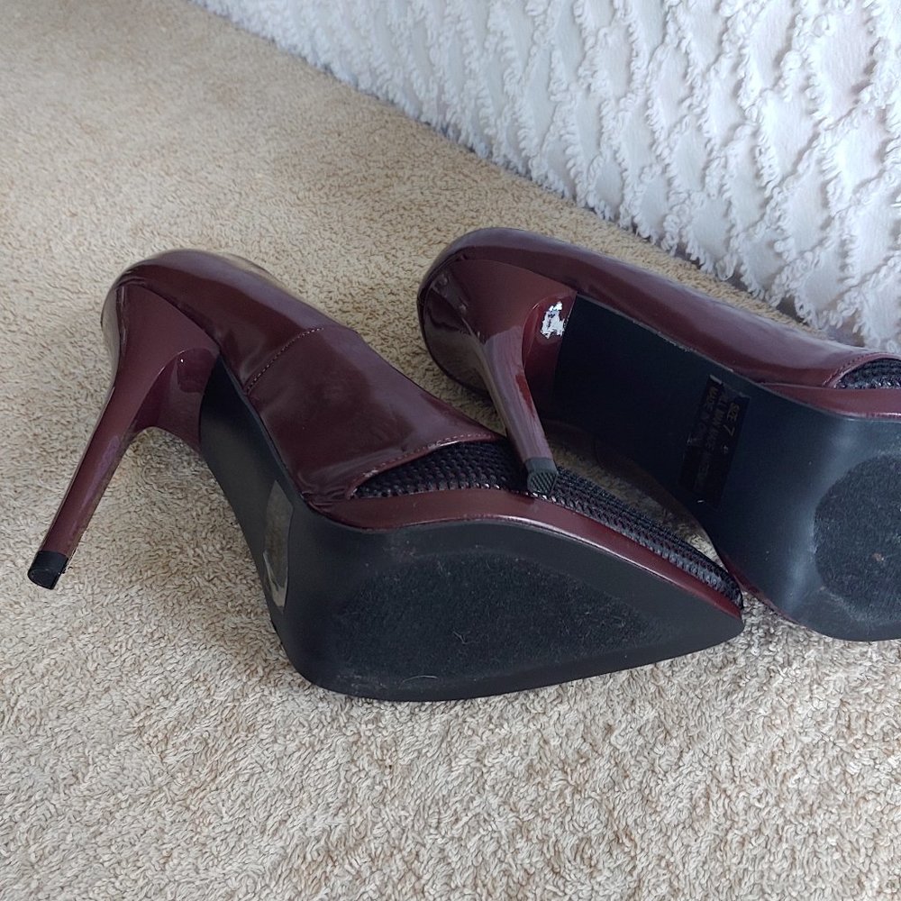Sexy Burgundy Stilettos w BLK Mesh Toebox - Picture 4 of 11